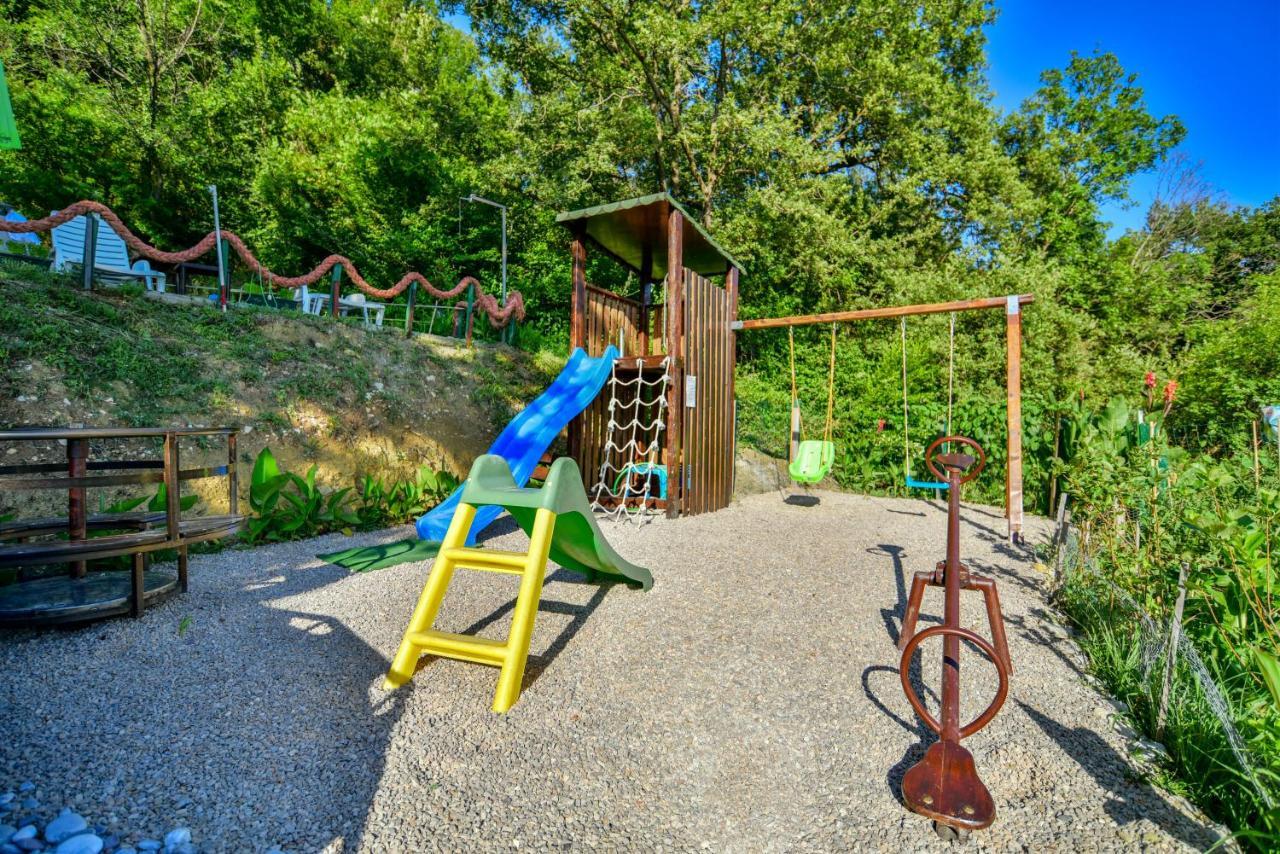 Pataki Studios Petrovac Eksteriør bilde