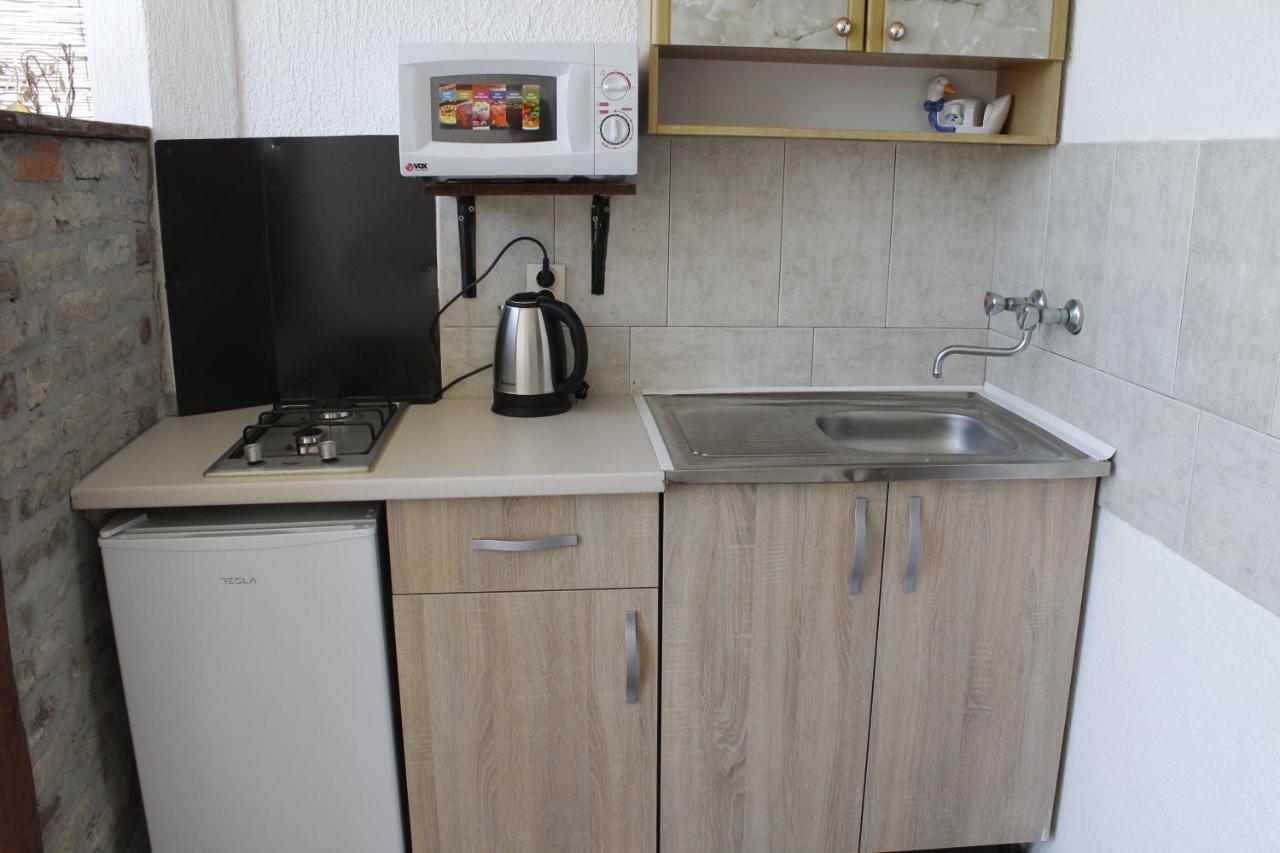 Pataki Studios Petrovac Eksteriør bilde
