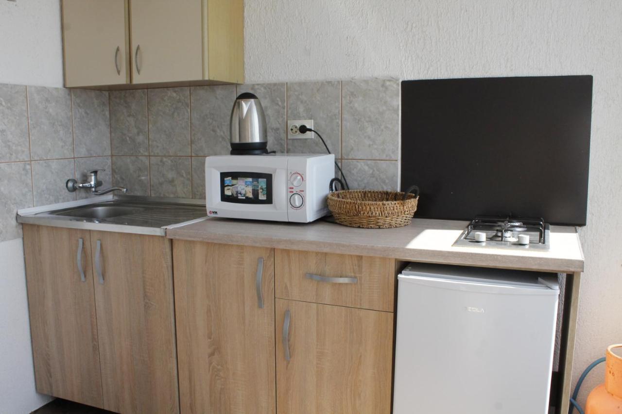 Pataki Studios Petrovac Eksteriør bilde