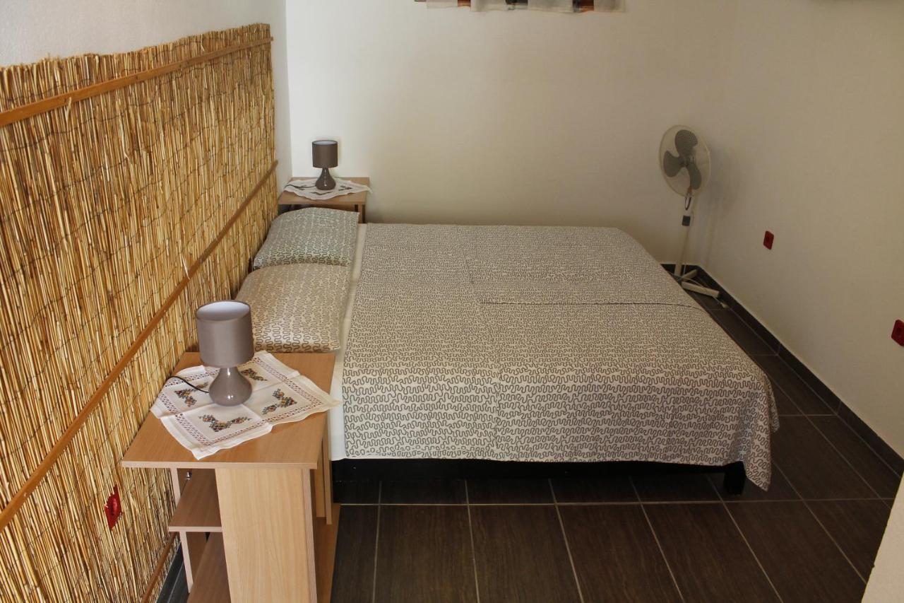 Pataki Studios Petrovac Eksteriør bilde